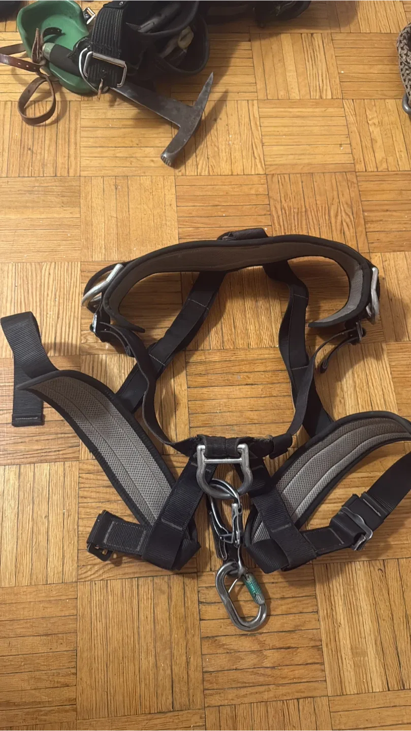 Climbing Harness & Rope