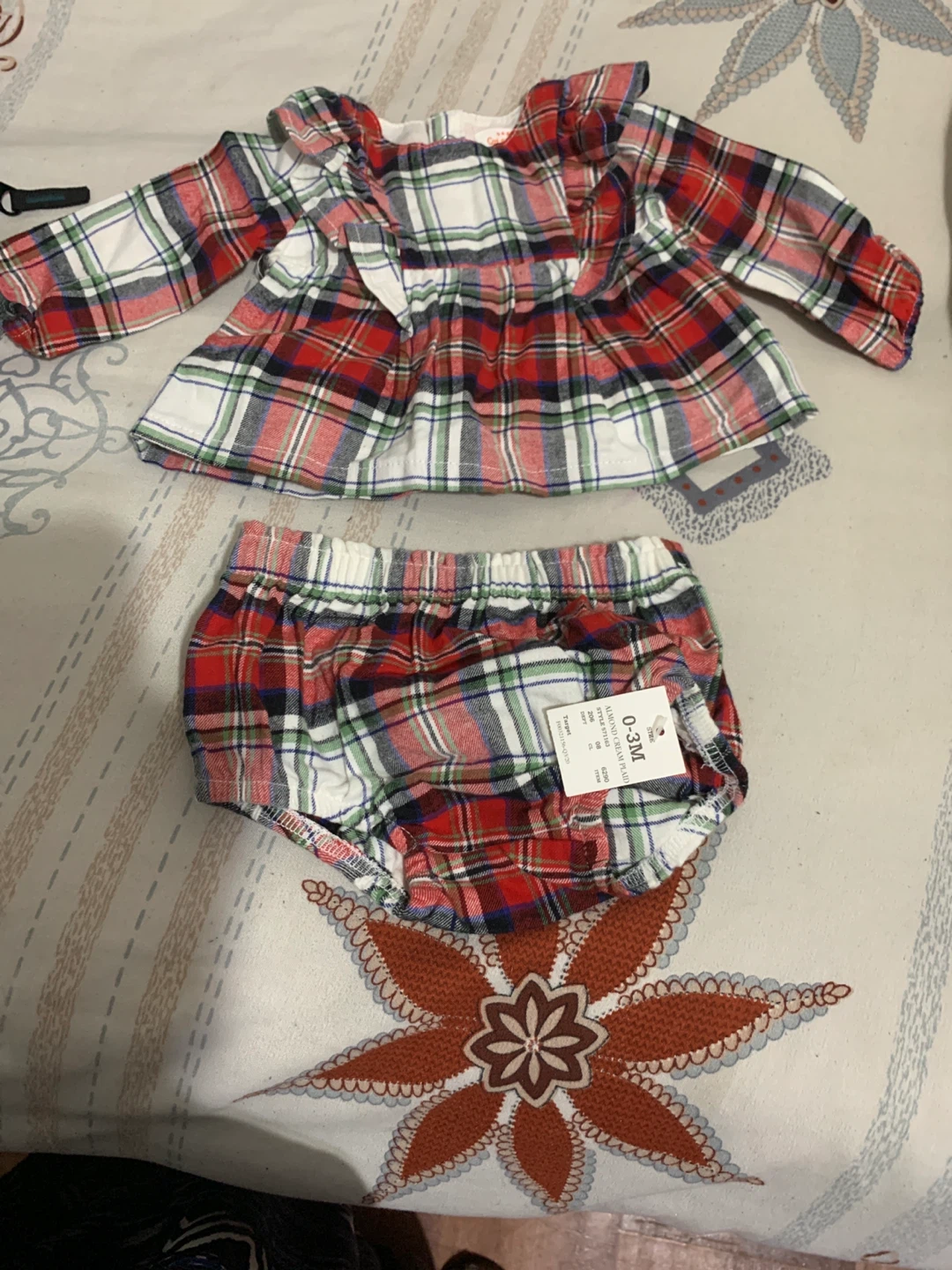 Cat & Jack Plaid Outfit (0-3M) - photo 2