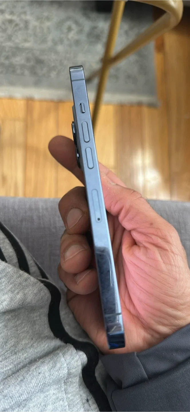 iPhone 13 Pro - Sky Blue image indicator(6)