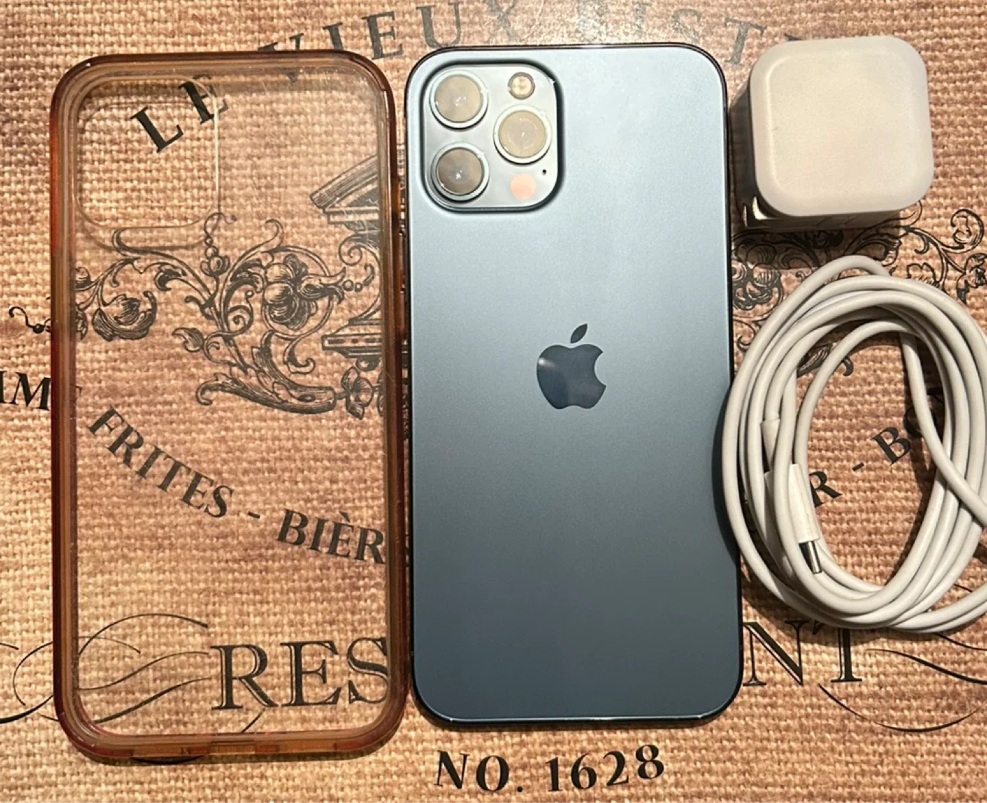 (100%) iPhone 12 Pro Max-128GB+Accessories.