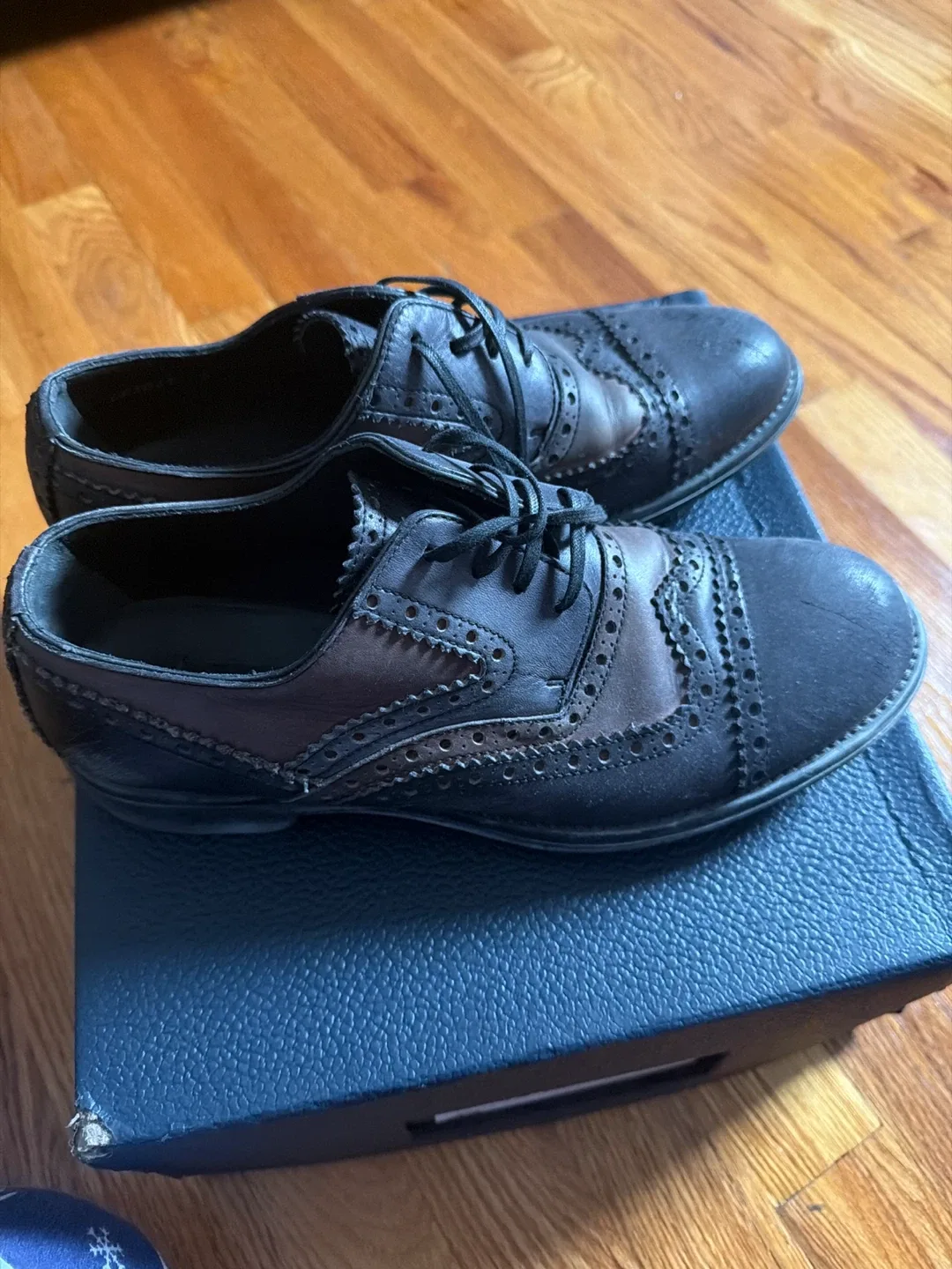 Dolce Gabbana shoes 100% authentic size 7.5