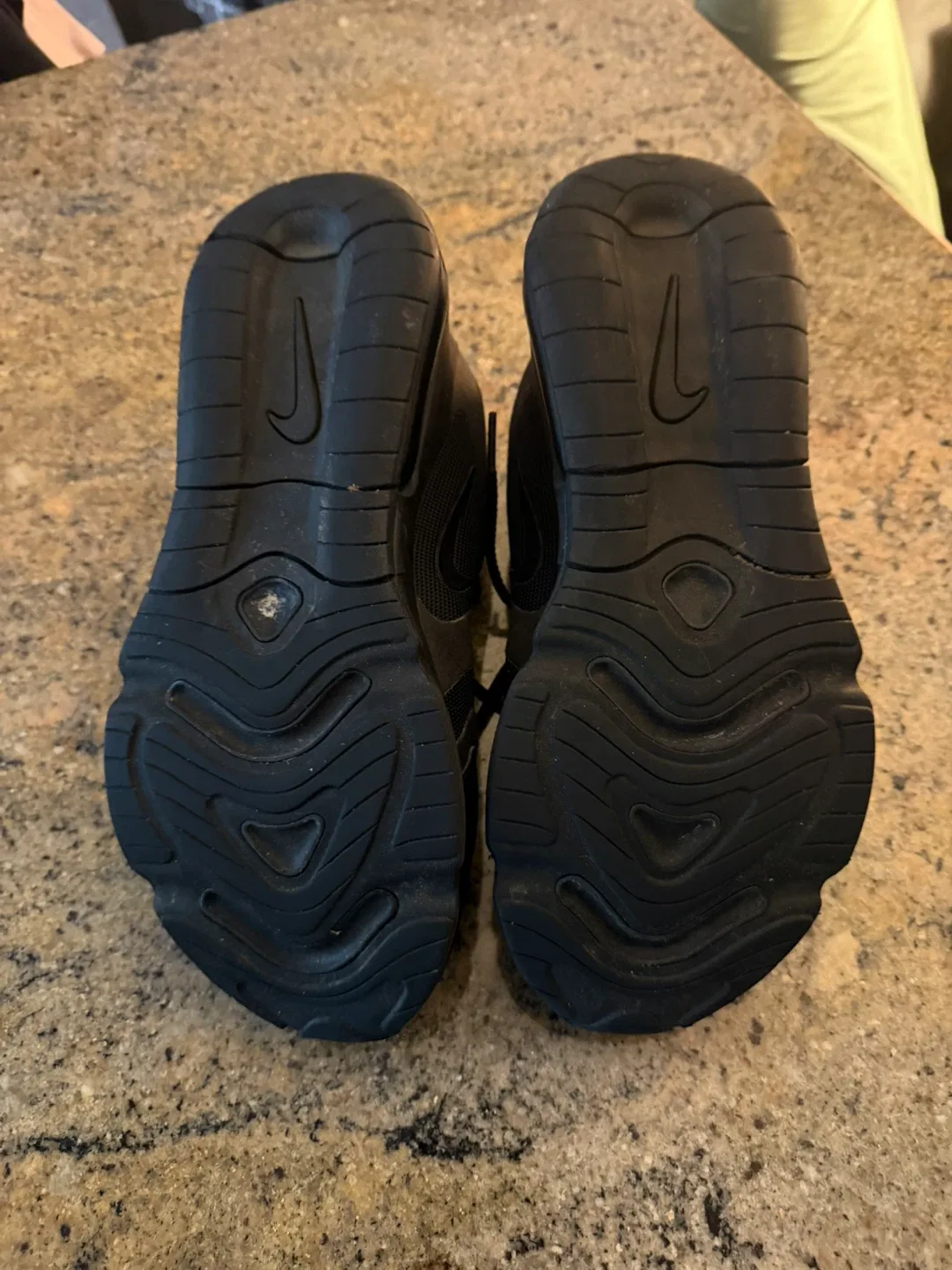 Nike Air Max 200 Black Sneakers image indicator(2)