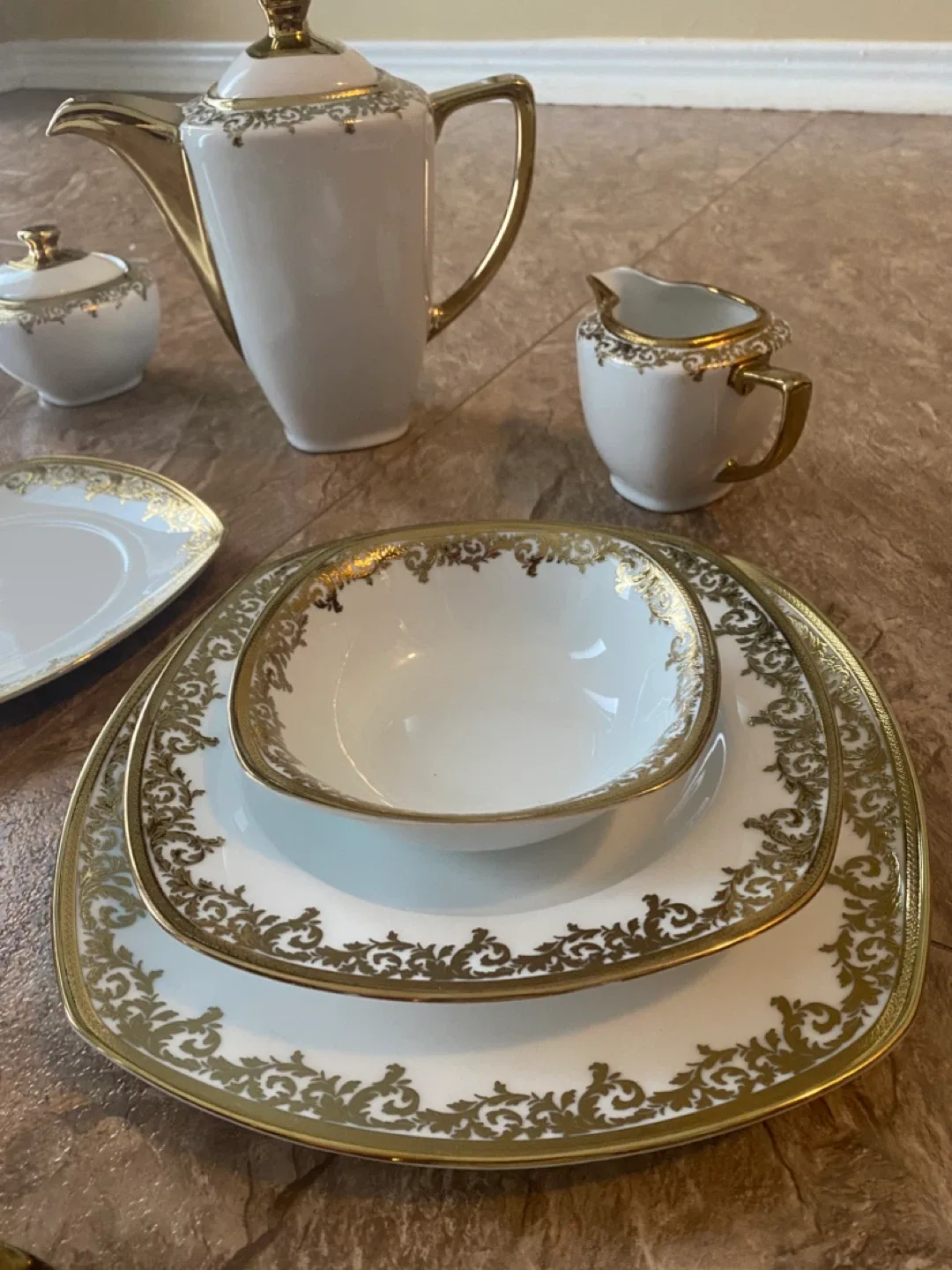 Shinto Fine China Set - White & Gold image indicator(3)