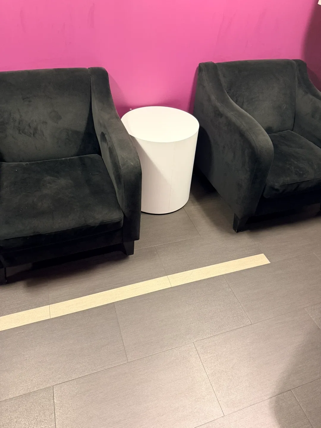 2 free black fabric chairs (as a set)