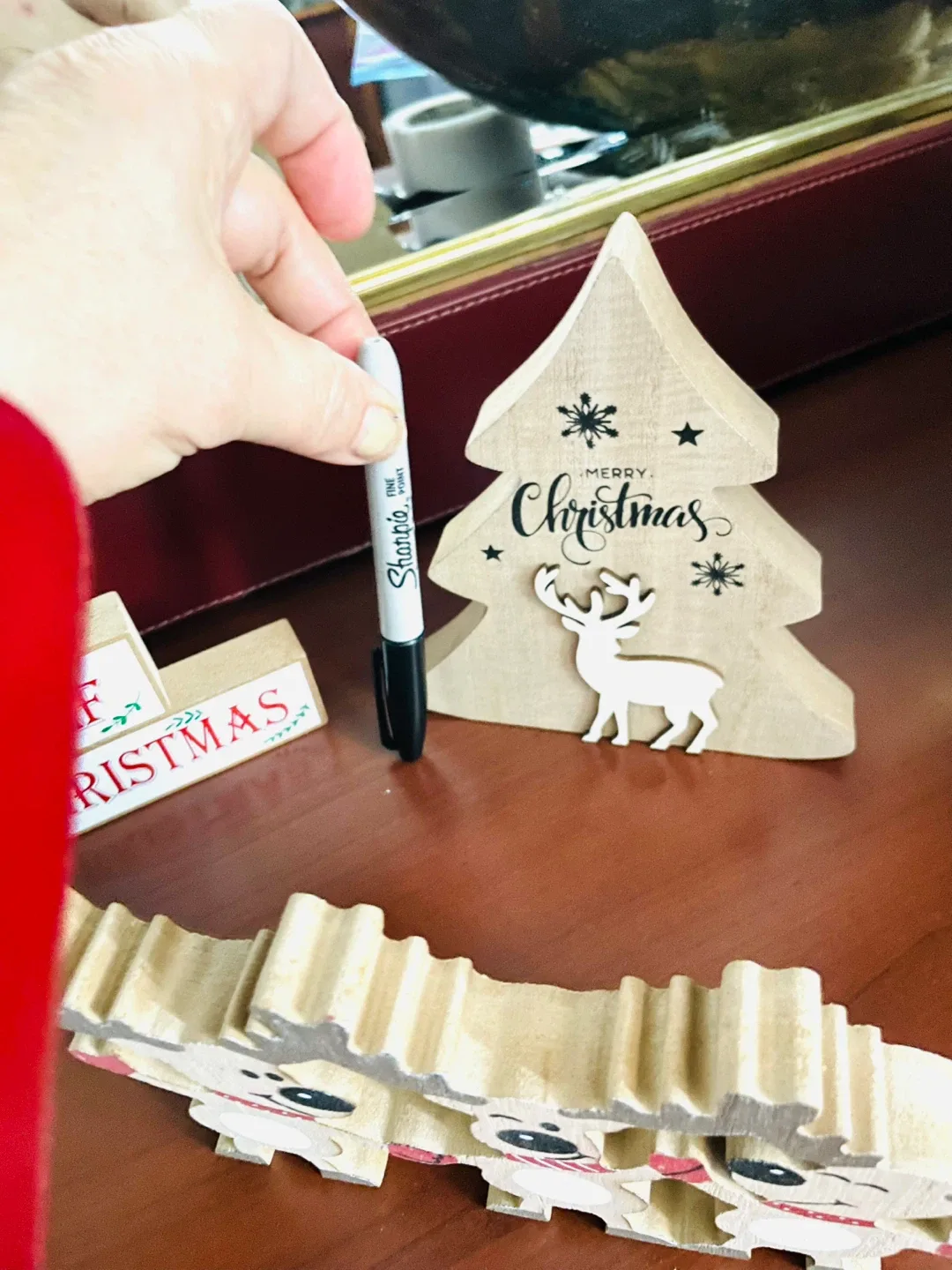 5 Real Wood stand up Christmas Decorations image indicator(8)