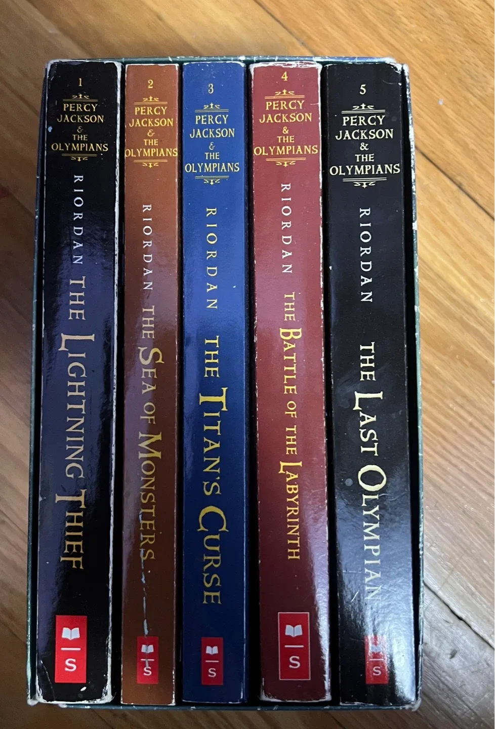 Percy Jackson & The Olympians Boxed Set image indicator(3)