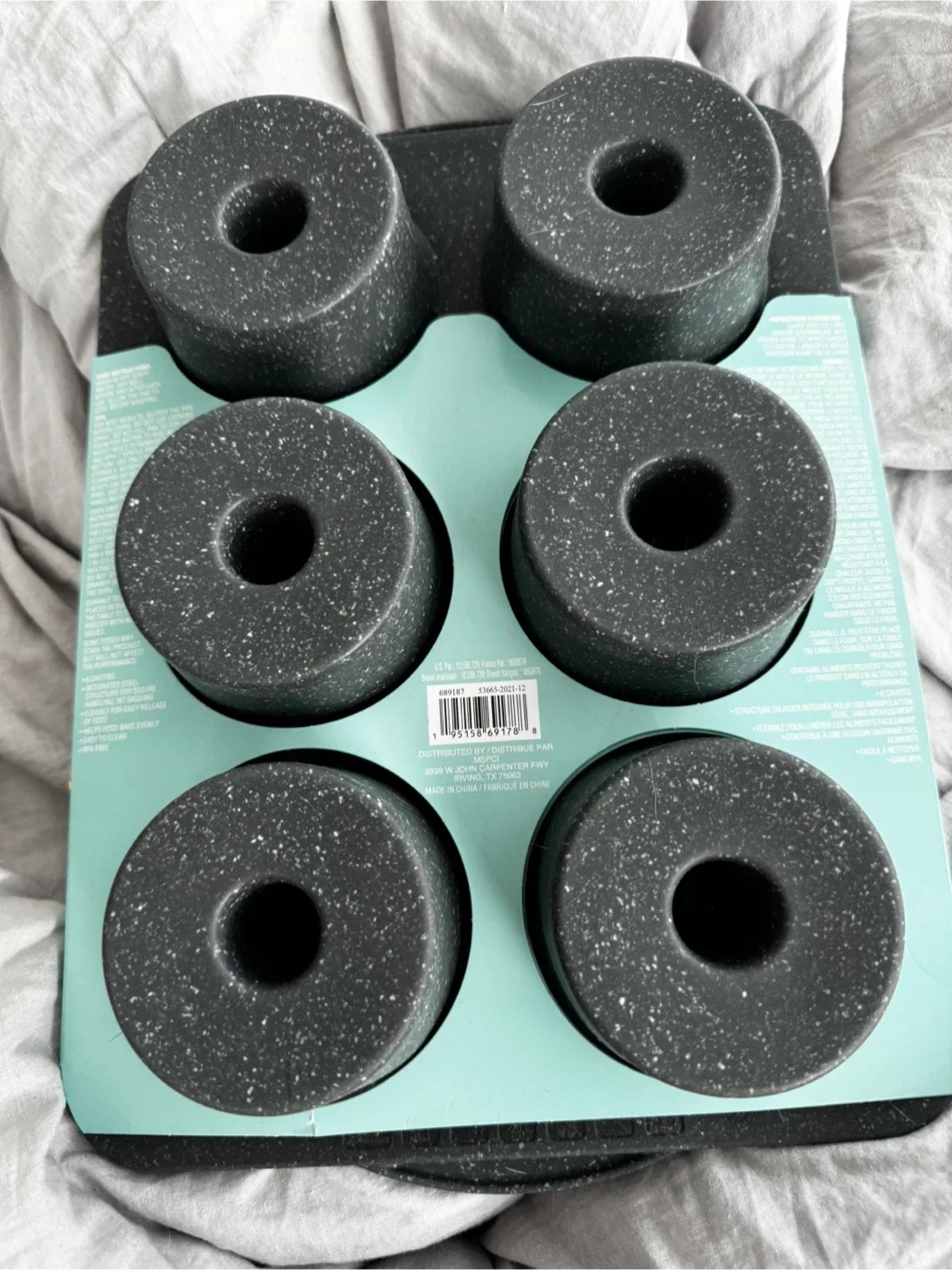 #cleanout New Celebrate It Mini Angel Food Cake Pan image indicator(2)