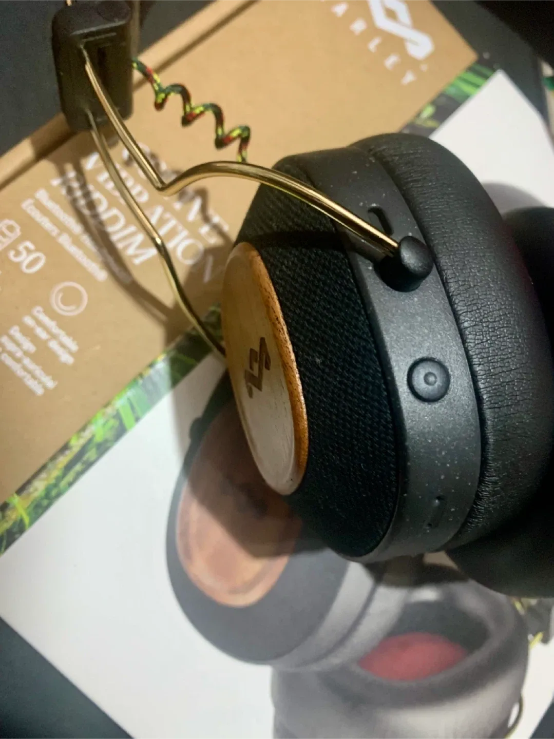 House of Marley Positive Vibration Riddim Headphones image indicator(9)