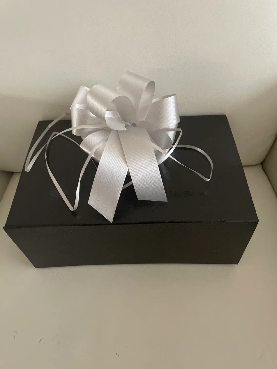 New White Mugs (Set of 2) in a box image indicator(3)