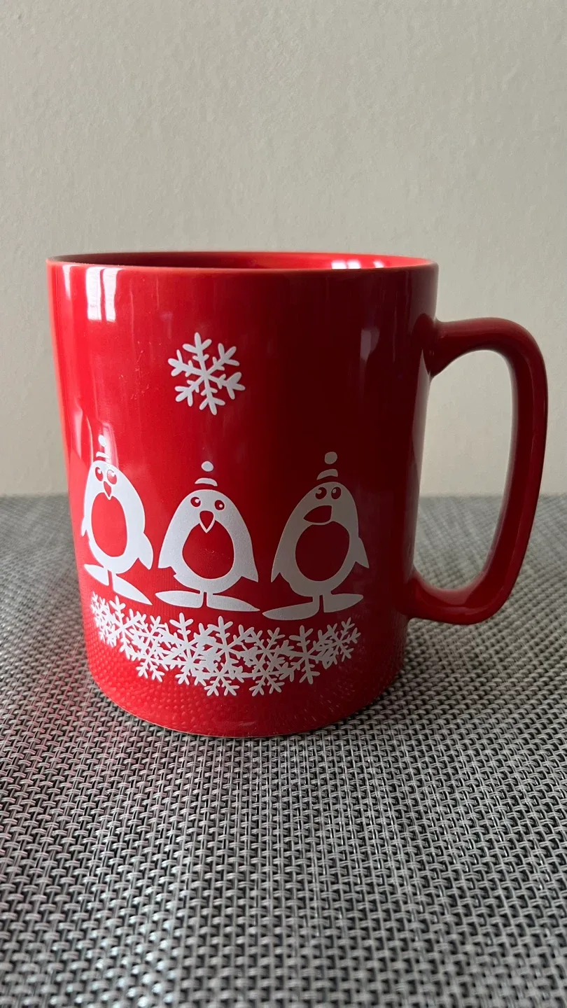 Red 20 oz Penguins and Snowflakes Stoneware Mug  #cleanout