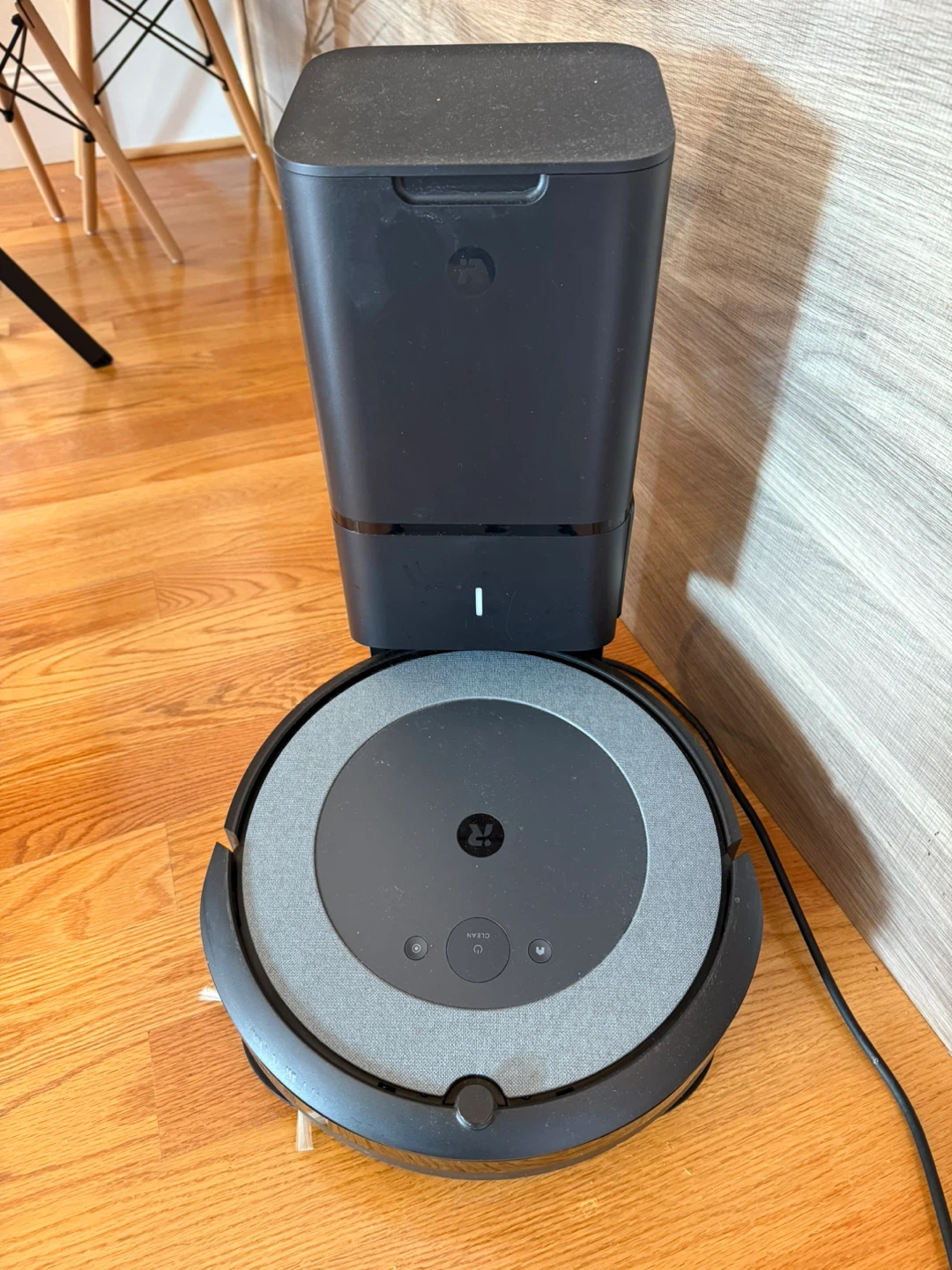 iRobot Roomba i4+ (3550) Robot Vacuum