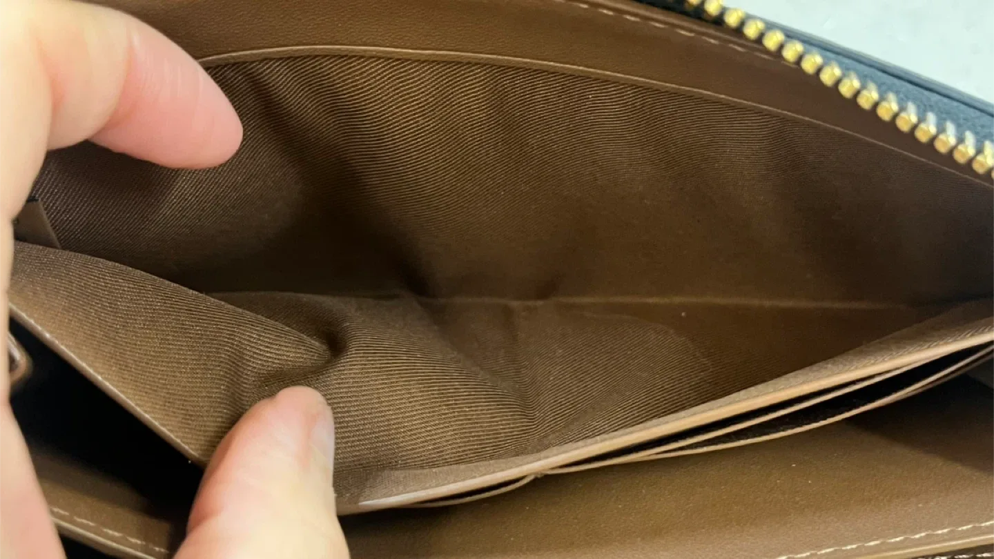 Coach X Basquiat Wallet image indicator(8)