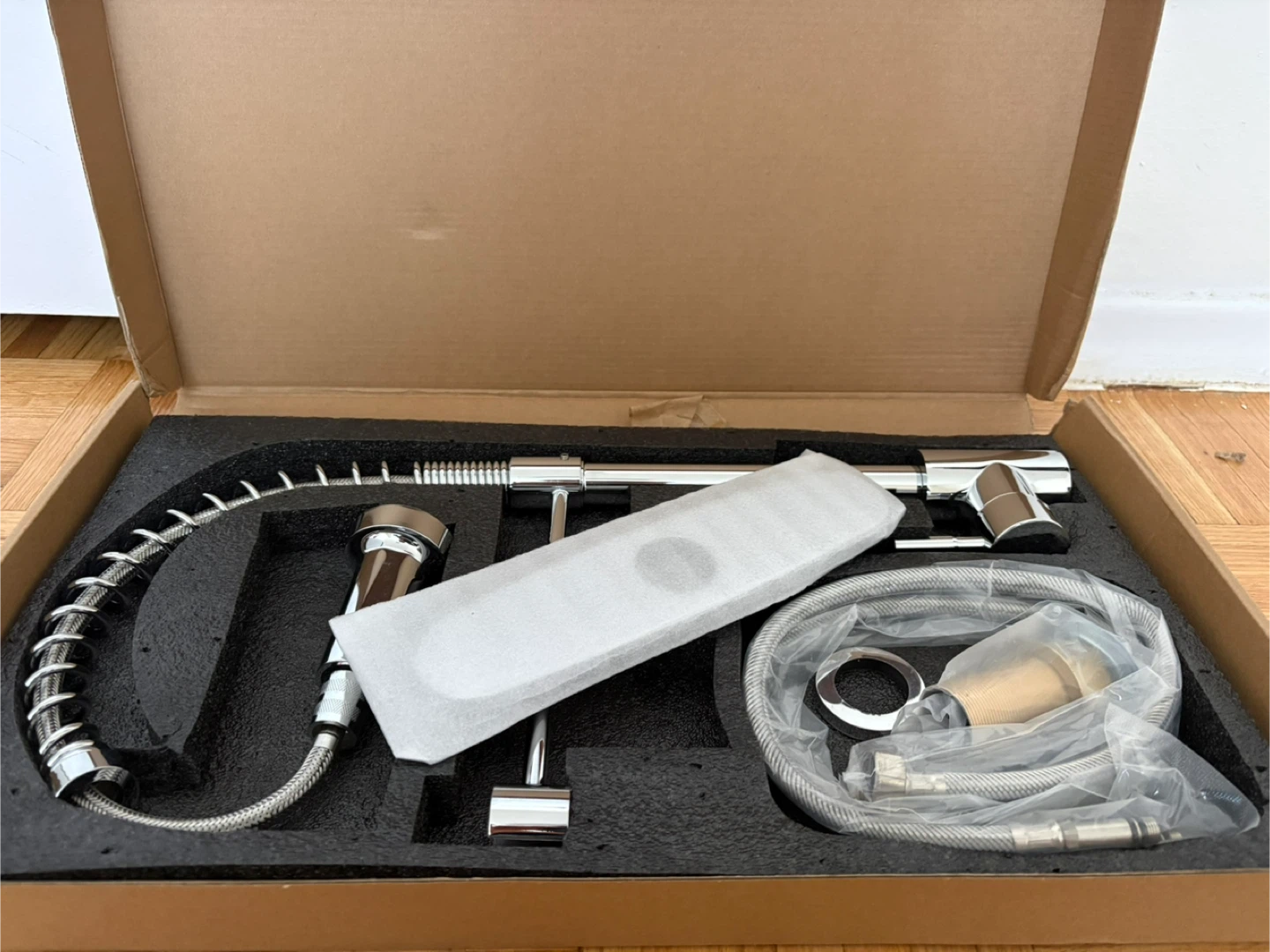 Kitchen Sink Faucet with Pull Down Sprayer - photo 2