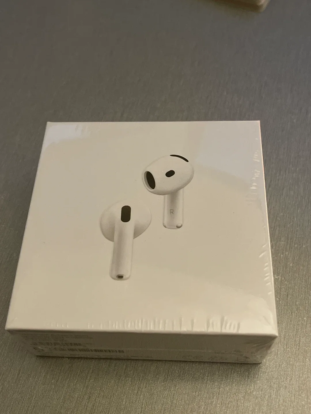 New Apple AirPods 4 (ANC)