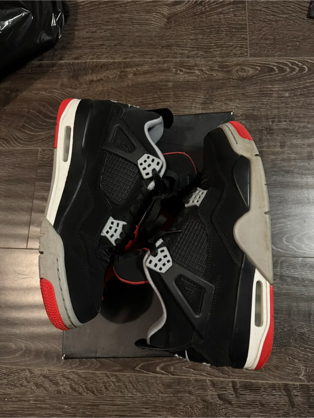 Jordan 4 Retro Bred Size 9
