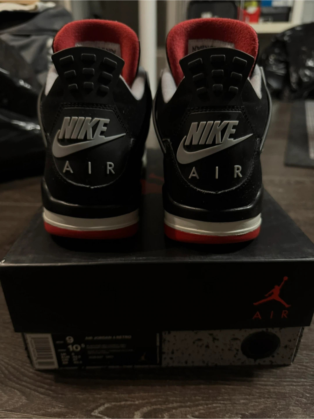 Jordan 4 Retro Bred Size 9 - photo 2