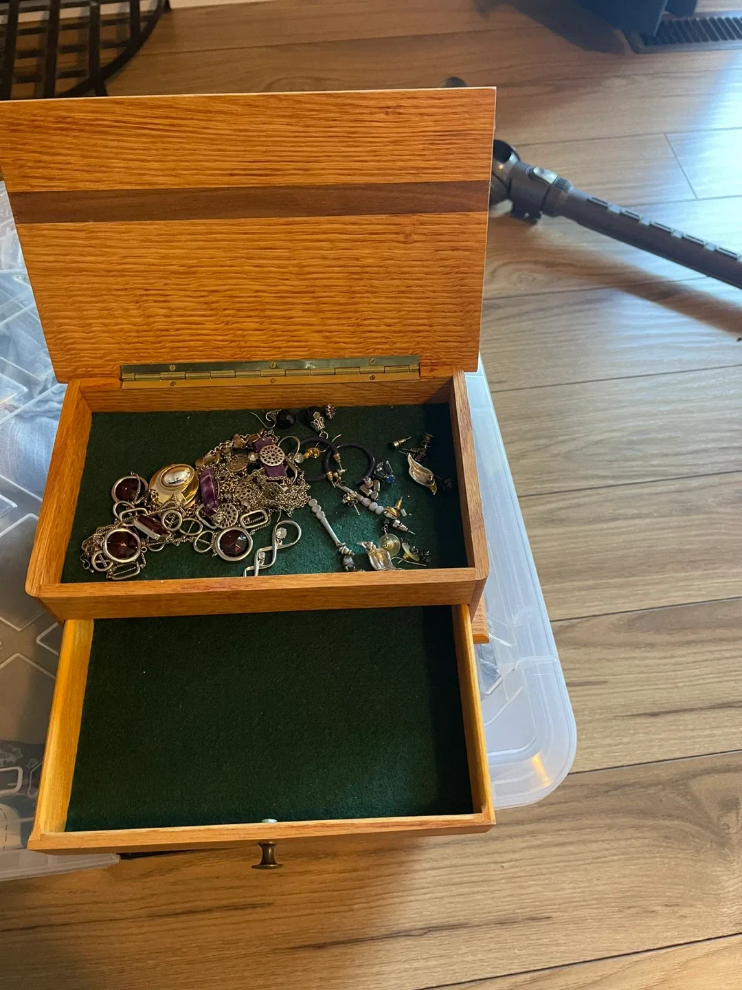 Wooden Jewelry Box with Drawer image indicator(4)