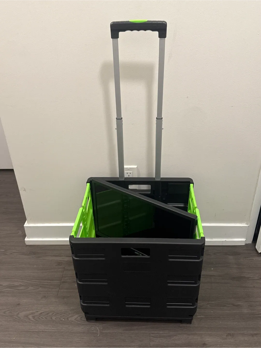 #cleanout Collapsible Rolling Crate Cart