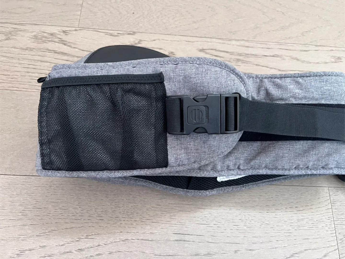 Tushbaby Hip Carrier for Babies & Toddlers: Grey image indicator(6)