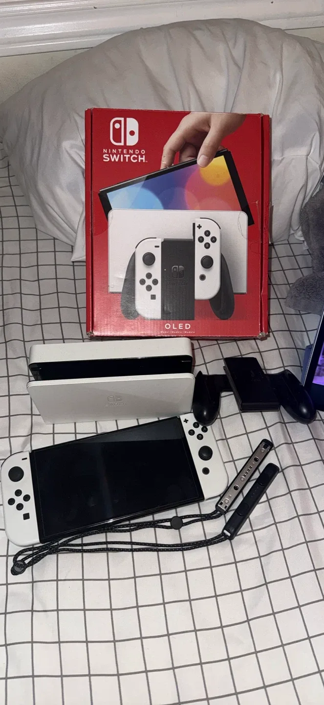 Nintendo Switch OLED Model - White