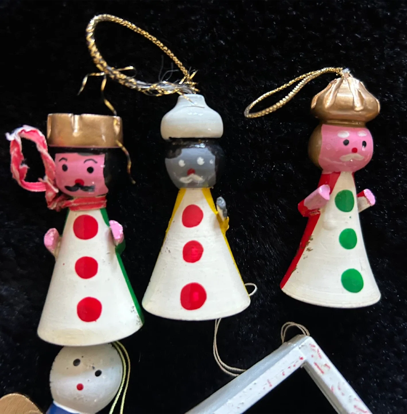 $10  Wood Vintage 7 lot  Christmas Ornaments Miniature bulbs image indicator(2)