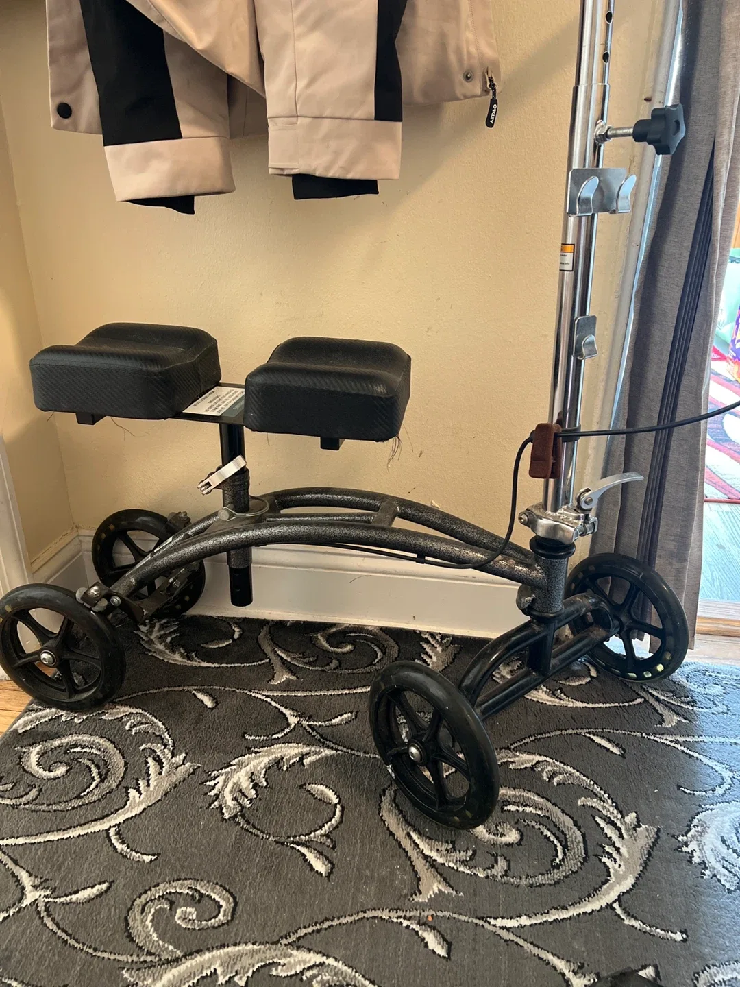 Knee Walker / Scooter
