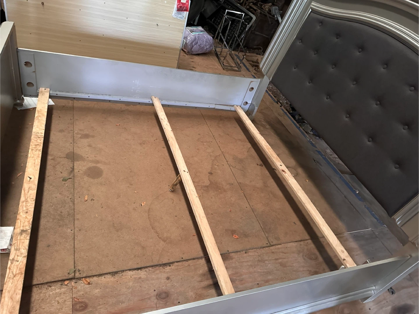 Bedroom Set - Bed, Dresser, Nightstand, Mirror #cleanout - photo 4