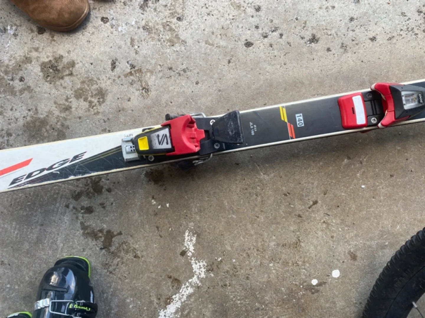 Rossignol Edge LT3 140cm Skis image indicator(3)