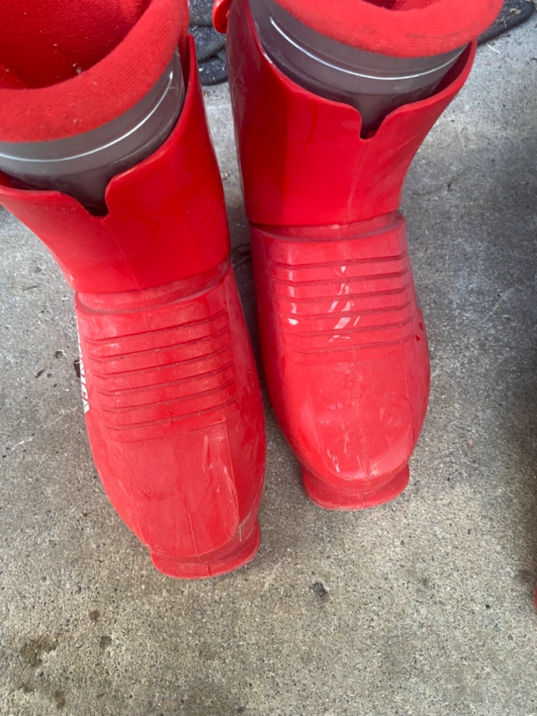 Tecnica Race Ski Boots - Red Size 22.5/length is 268mm - photo 2