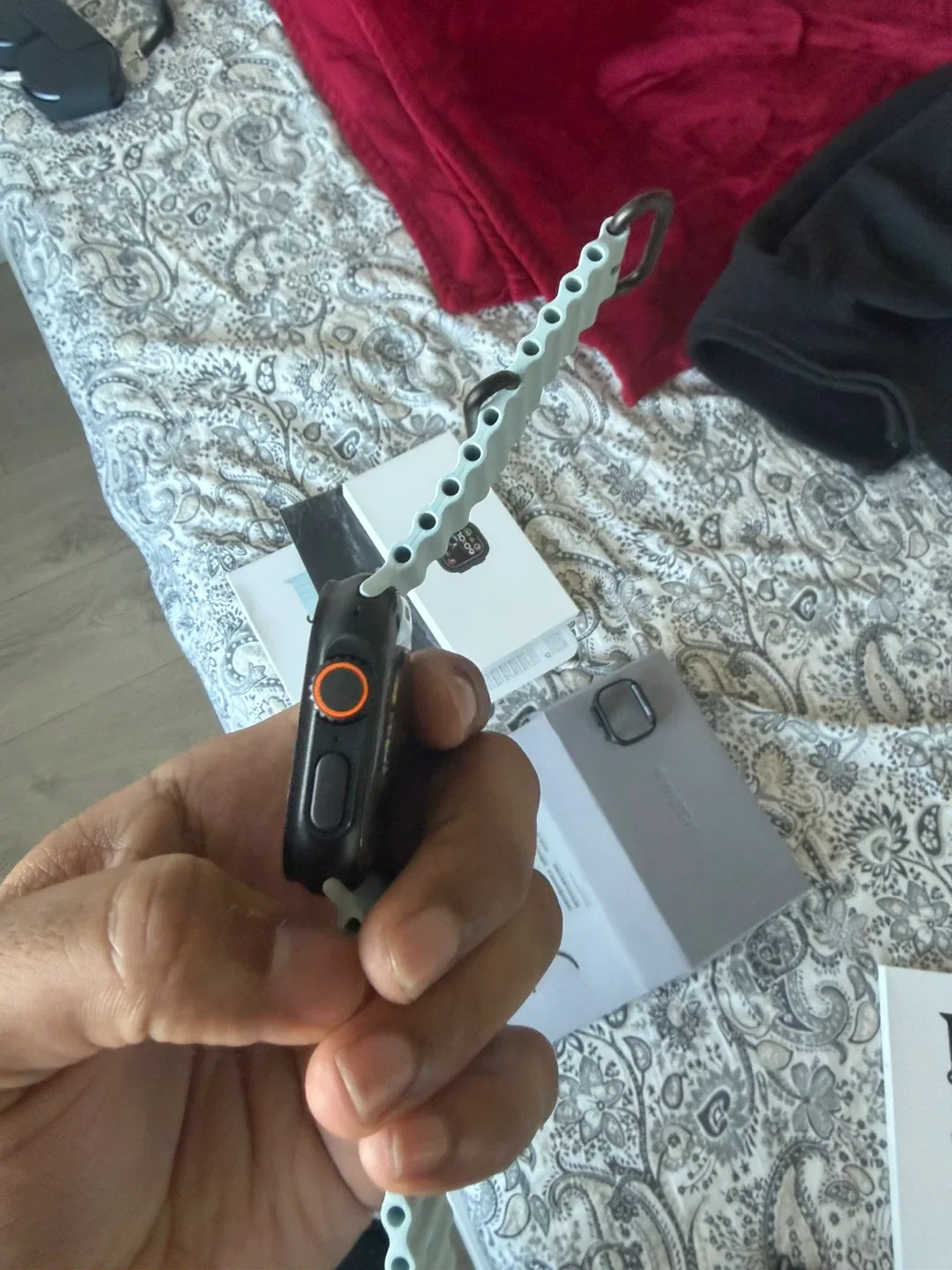 Apple Watch Ultra 2 black image indicator(5)