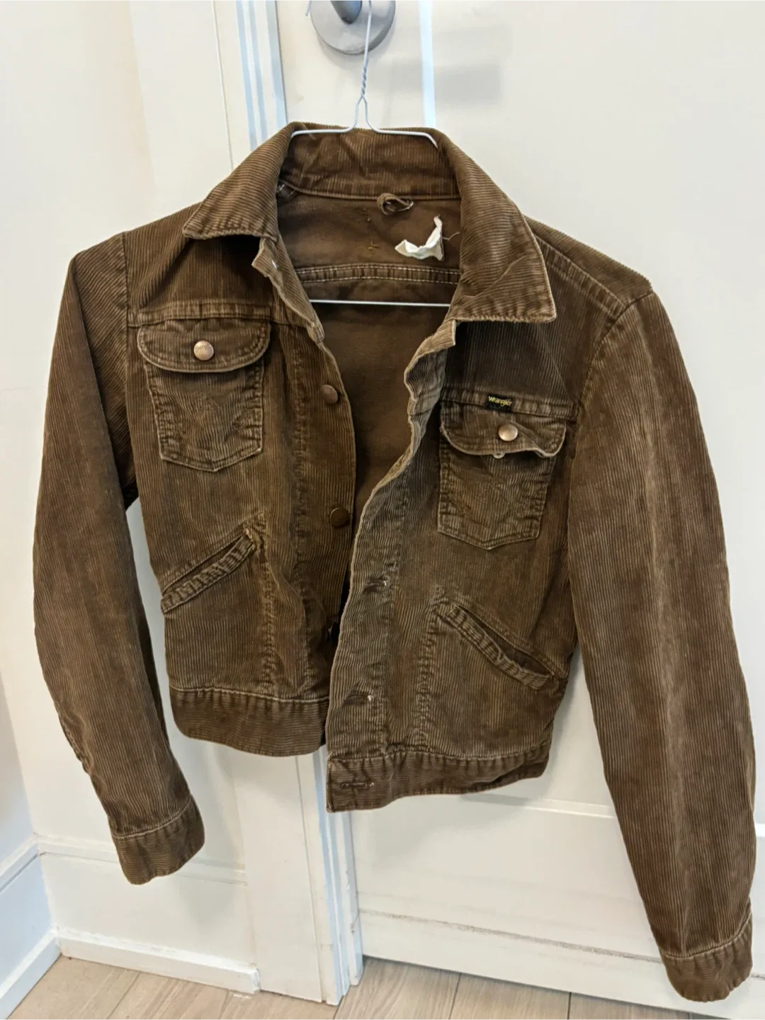 #Cleanout Rare! Vintage Wrangler Brown Corduroy Jacket - Size 32