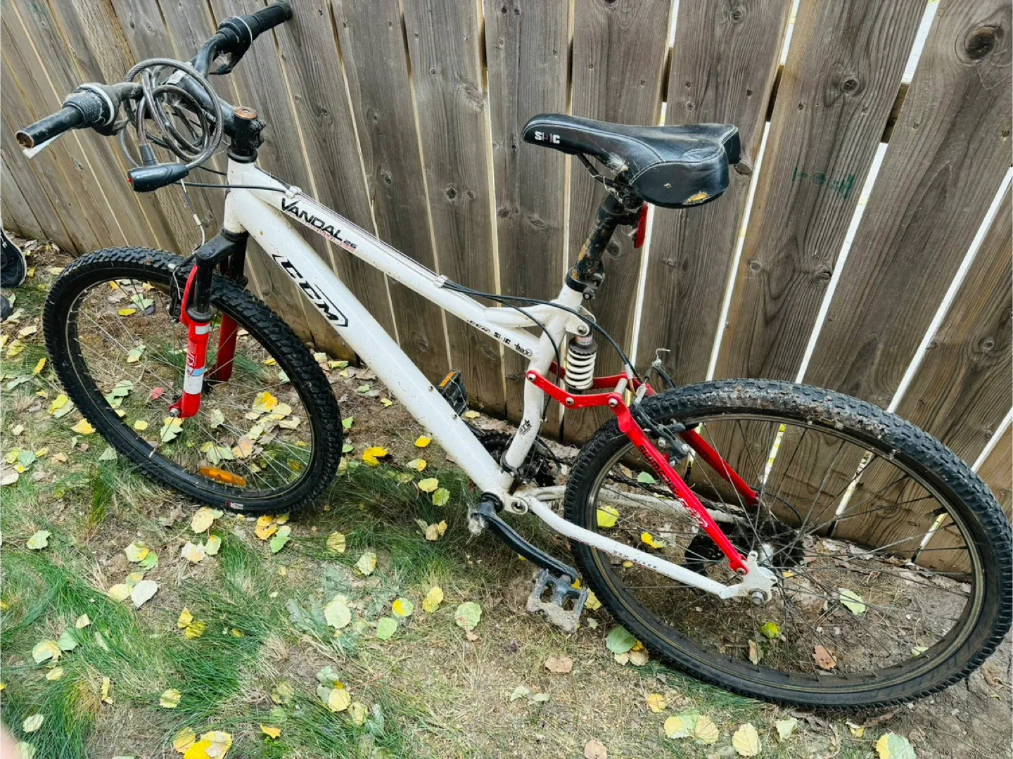CCM Vandal DS Mountain Bike (Parts)