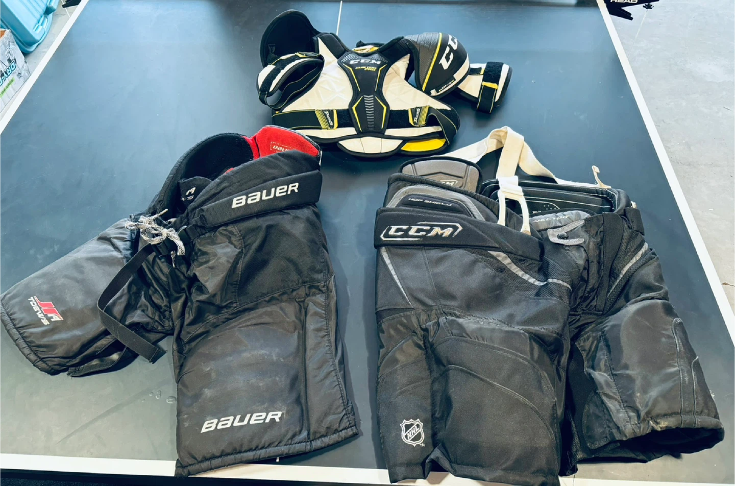 Bauer Hockey Pants & CCM Shoulder Pads - photo 3