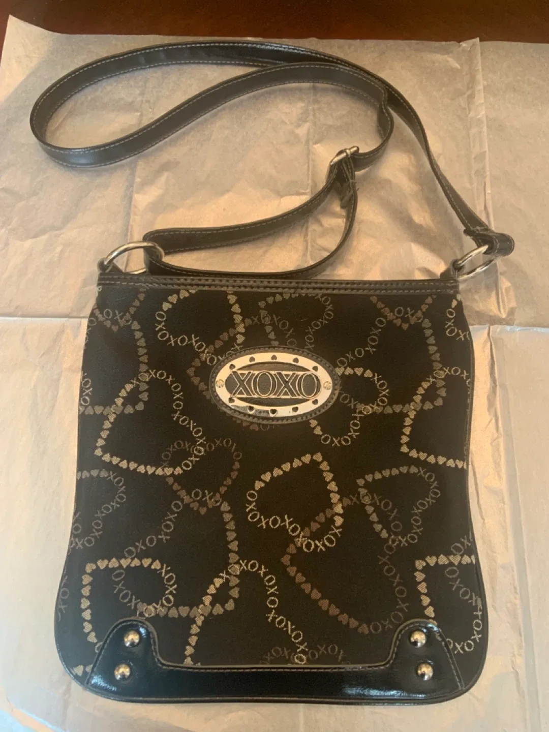 XOXO Black Patterned CROSSBODY Bag