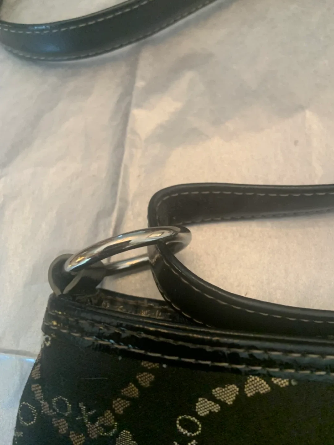 XOXO Black Patterned CROSSBODY Bag image indicator(5)