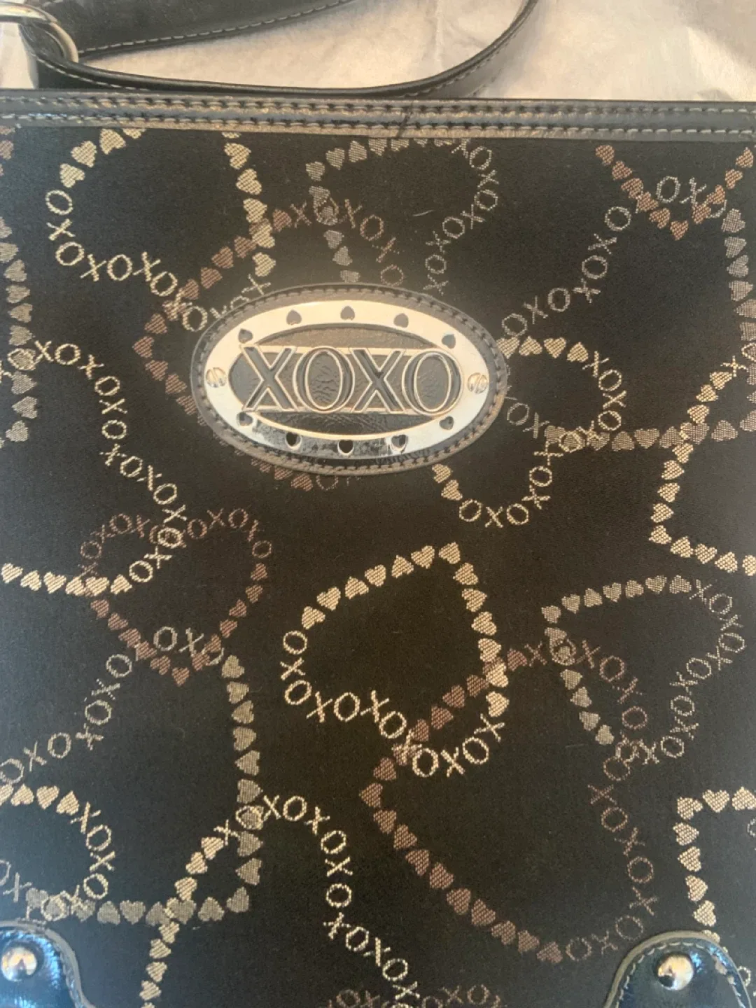 XOXO Black Patterned CROSSBODY Bag image indicator(2)