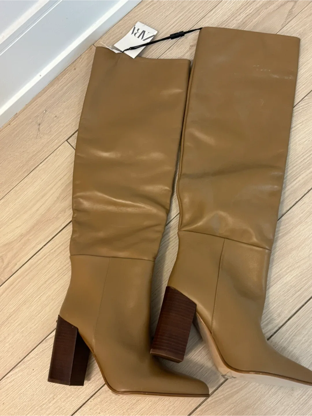 #Cleanout NEW! Zara Leather Heeled Knee High Boots - Size 38