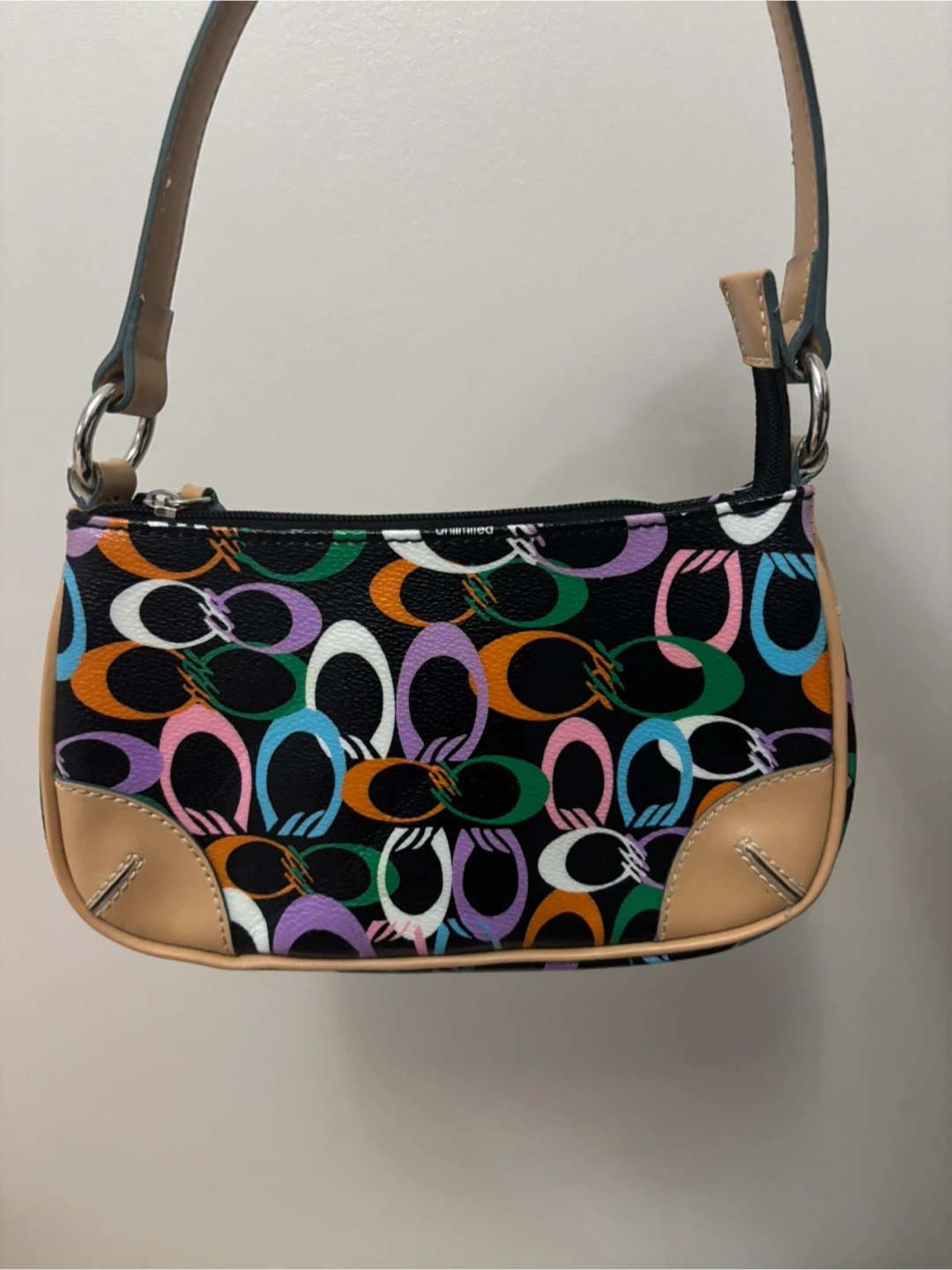 Unlimited Shoulder Bag