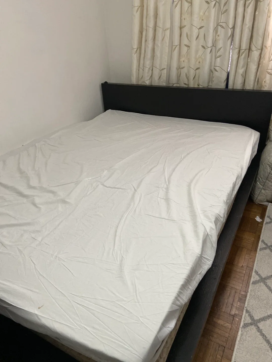 Double Size Bed Frame - Black with mattress