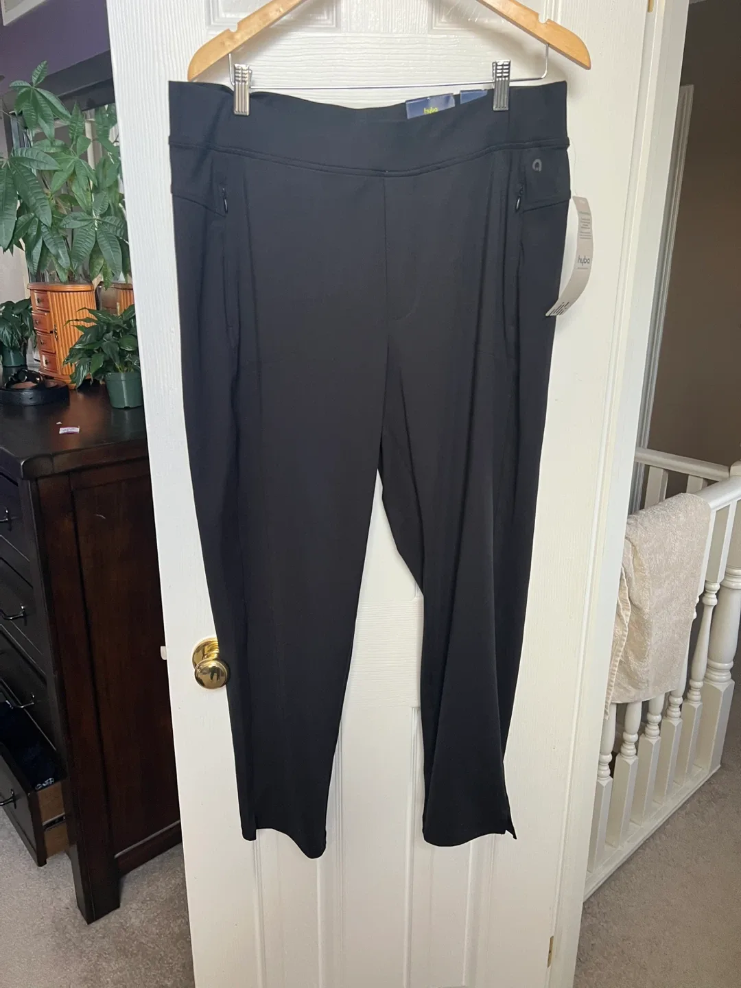 Hyba Pulse Black Pants - Size XL - New with Tags