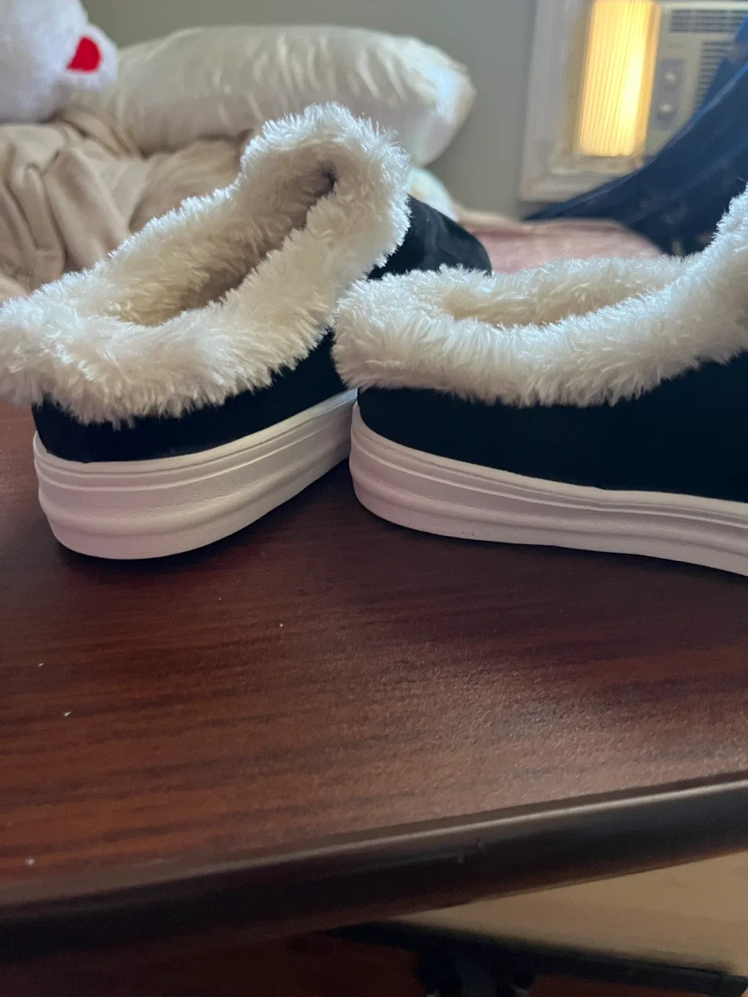 Minnetonka Black Suede Slippers Size 8