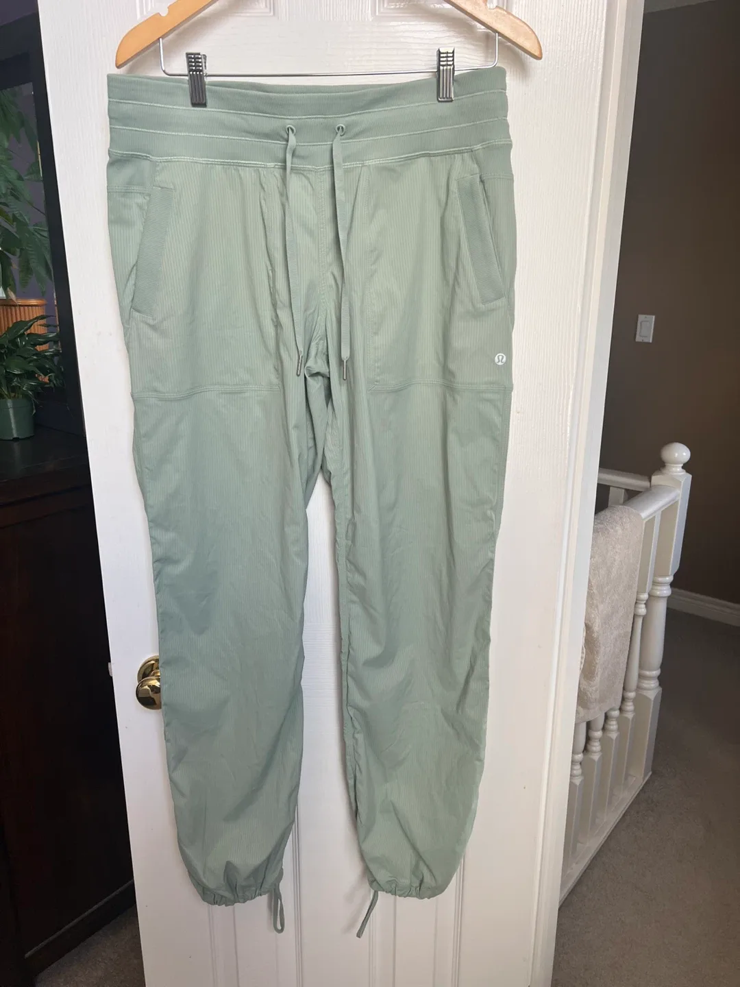Lulu dance studio pants size 10