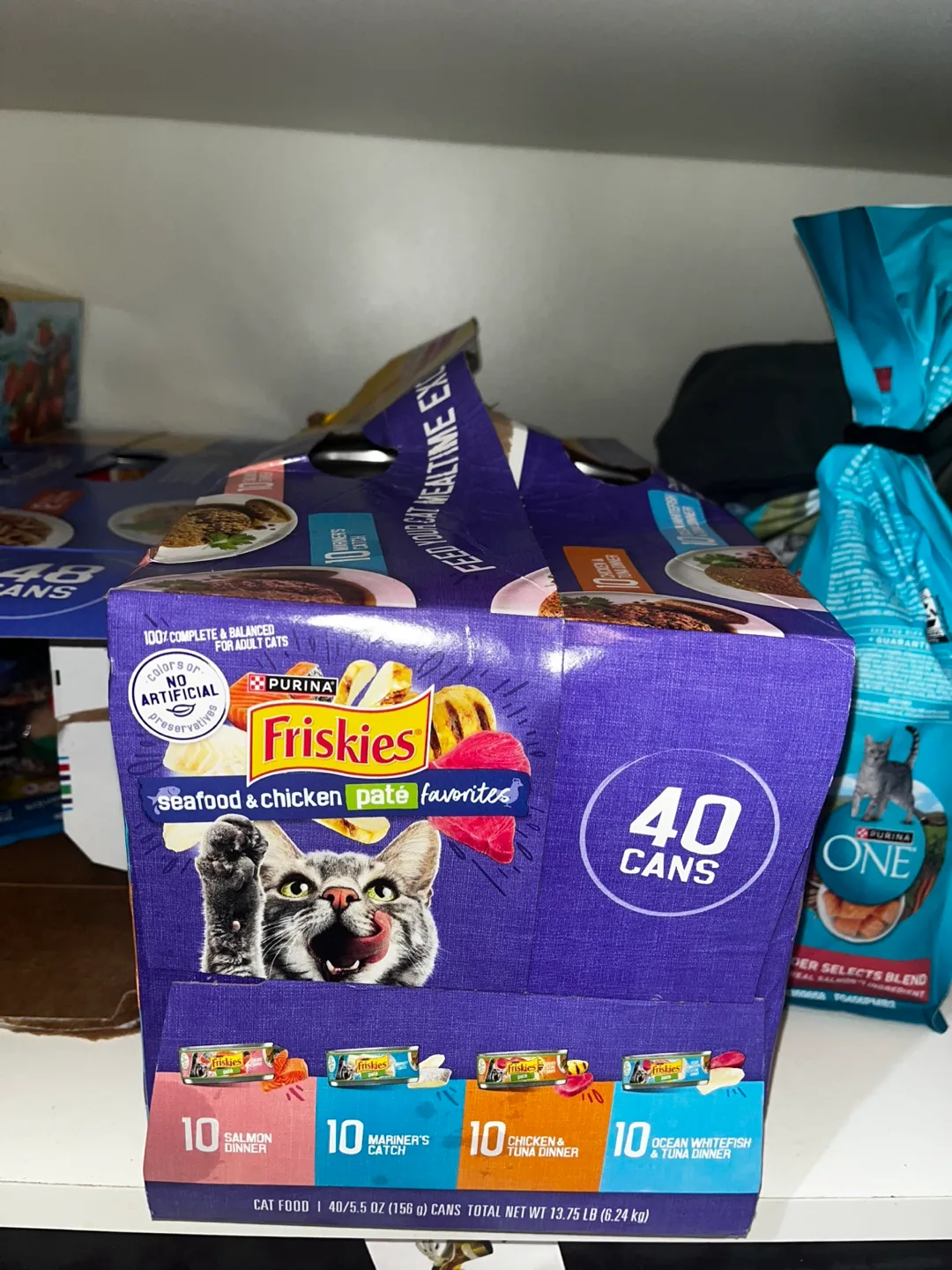 Friskies Seafood & Chicken Pate Favorites - 40 Cans