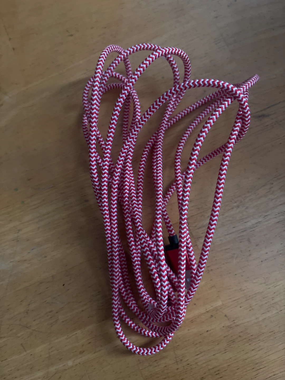 Braided USB-C Charging Cable - Red & White