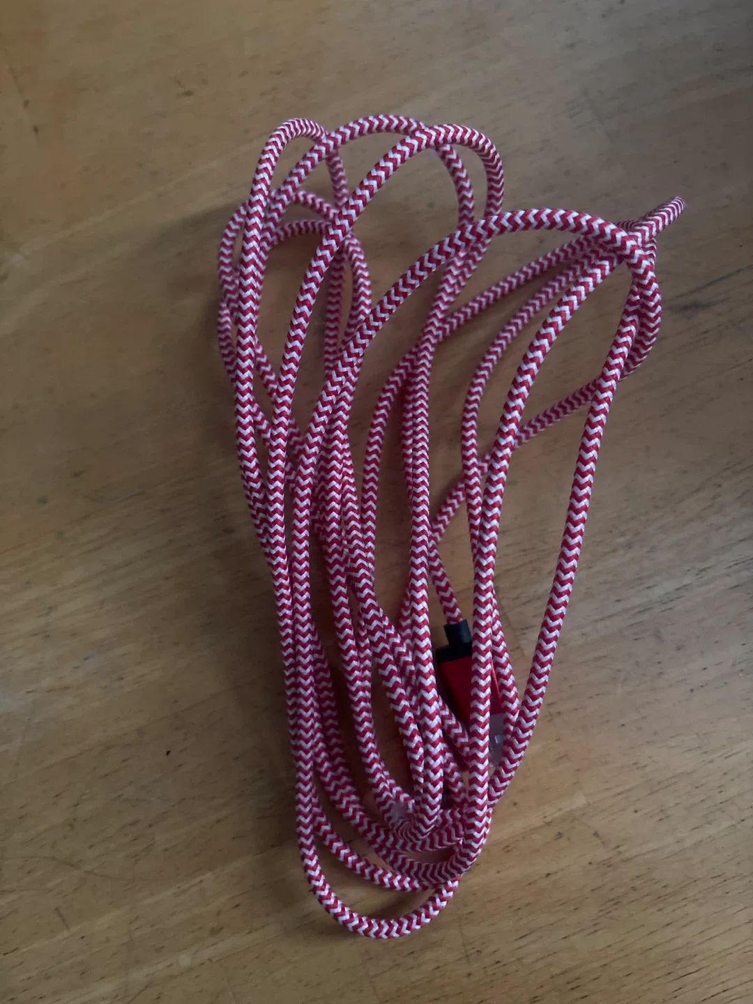 Braided USB-C Charging Cable - Red & White