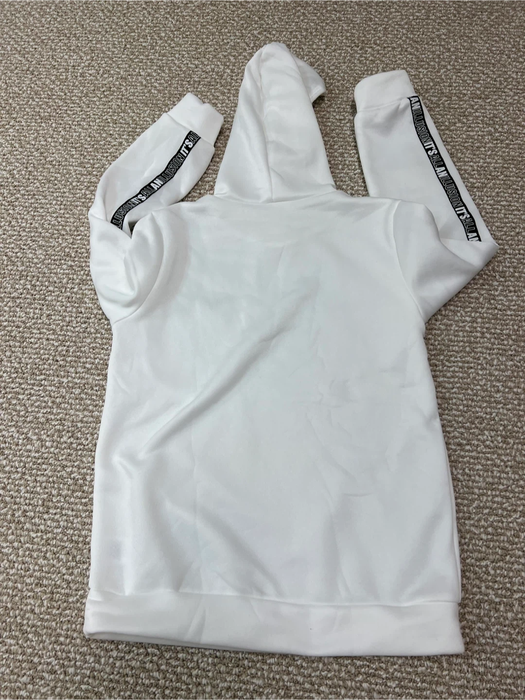 ITS AN AN White Tracksuit Set - photo 3