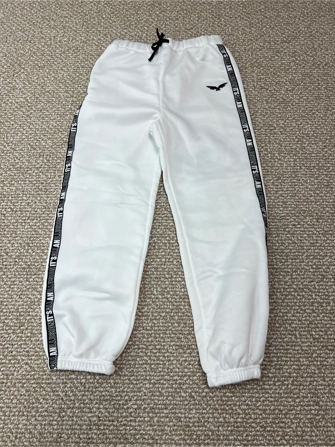 ITS AN AN White Tracksuit Set - photo 4