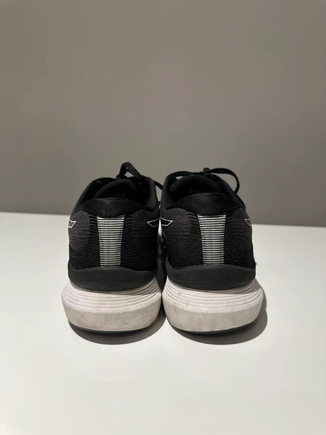 Asics Black Running Shoes - size 8US image indicator(5)