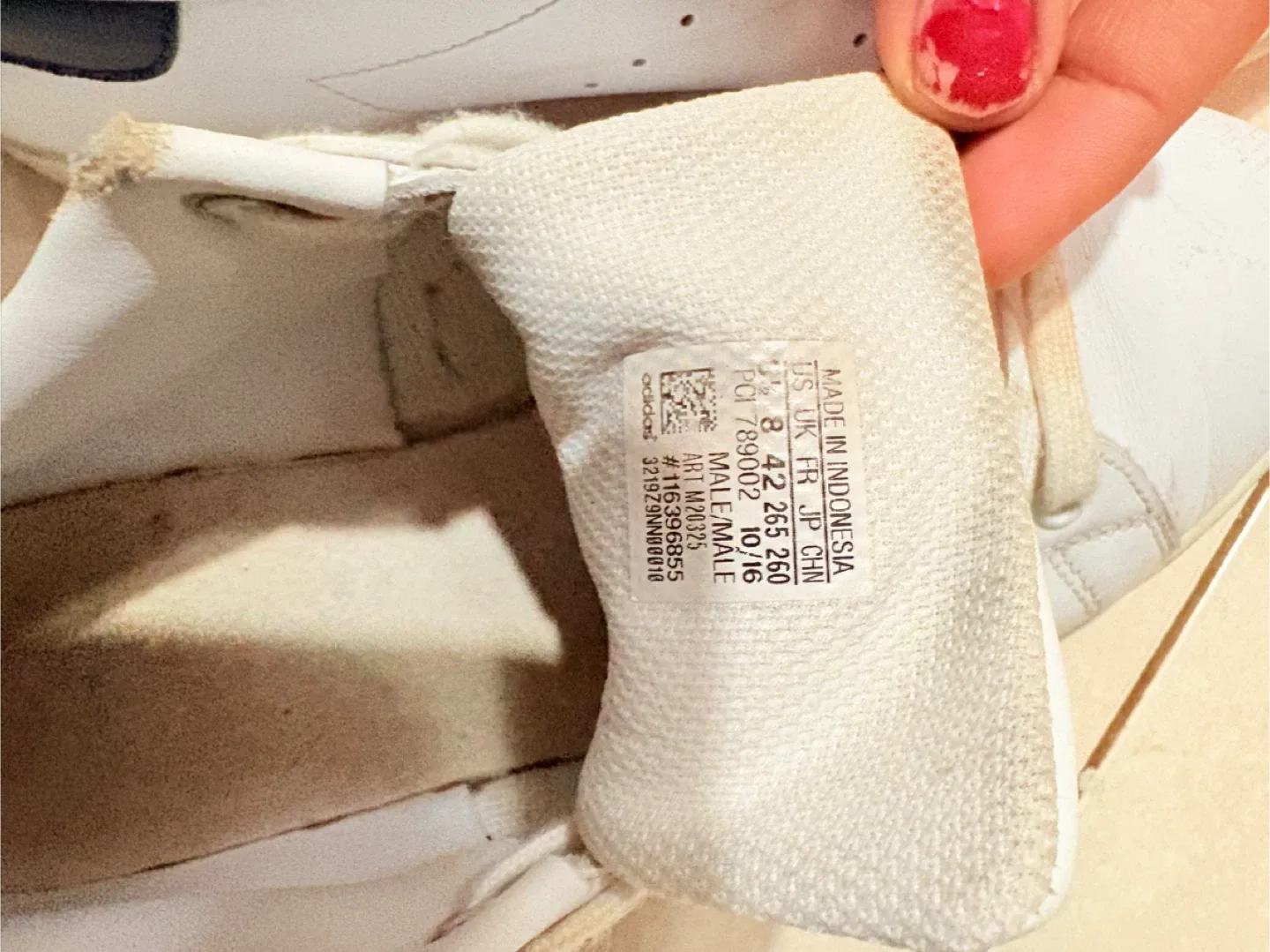 Adidas Stan Smith White Sneakers - Size 8 image indicator(3)