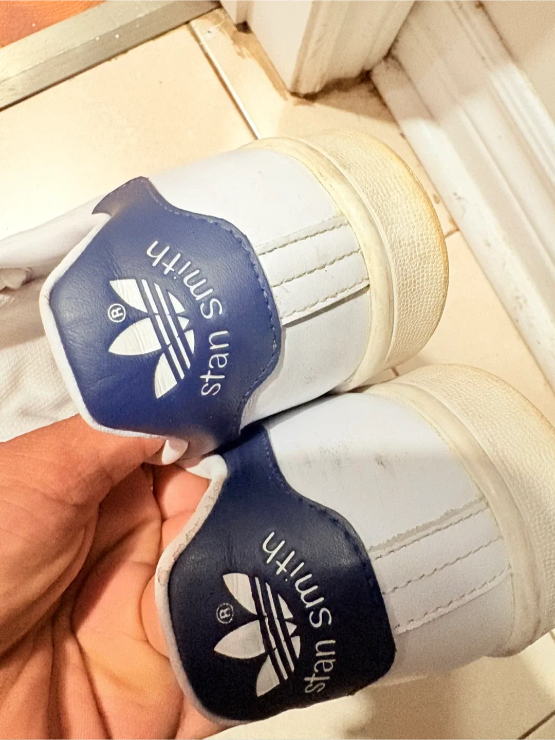 Adidas Stan Smith White Sneakers - Size 8 image indicator(6)